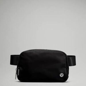 Black Lululemon belt bag
